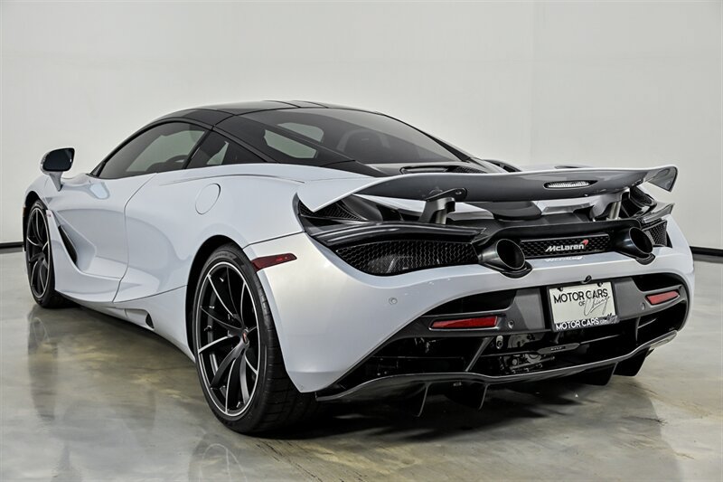 Used 2018 McLaren 720S Performance photo 9
