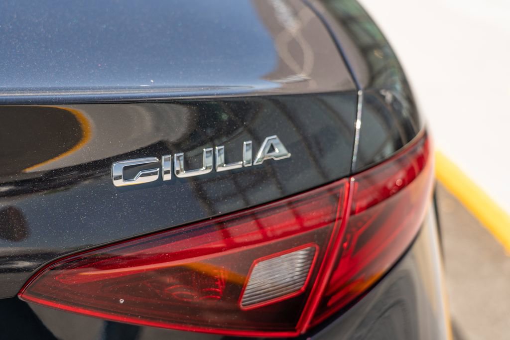 2022 Alfa Romeo Giulia Veloce