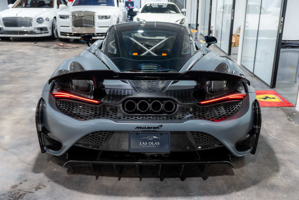 Used 2021 McLaren 765LT photo 41