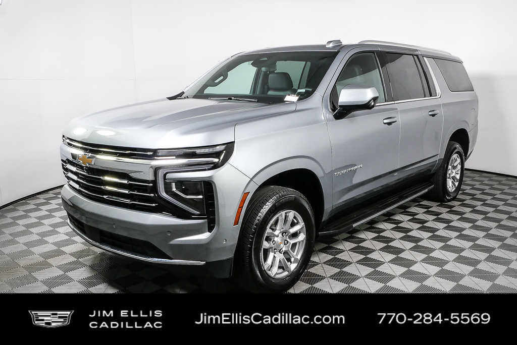 2025 Chevrolet Suburban LT