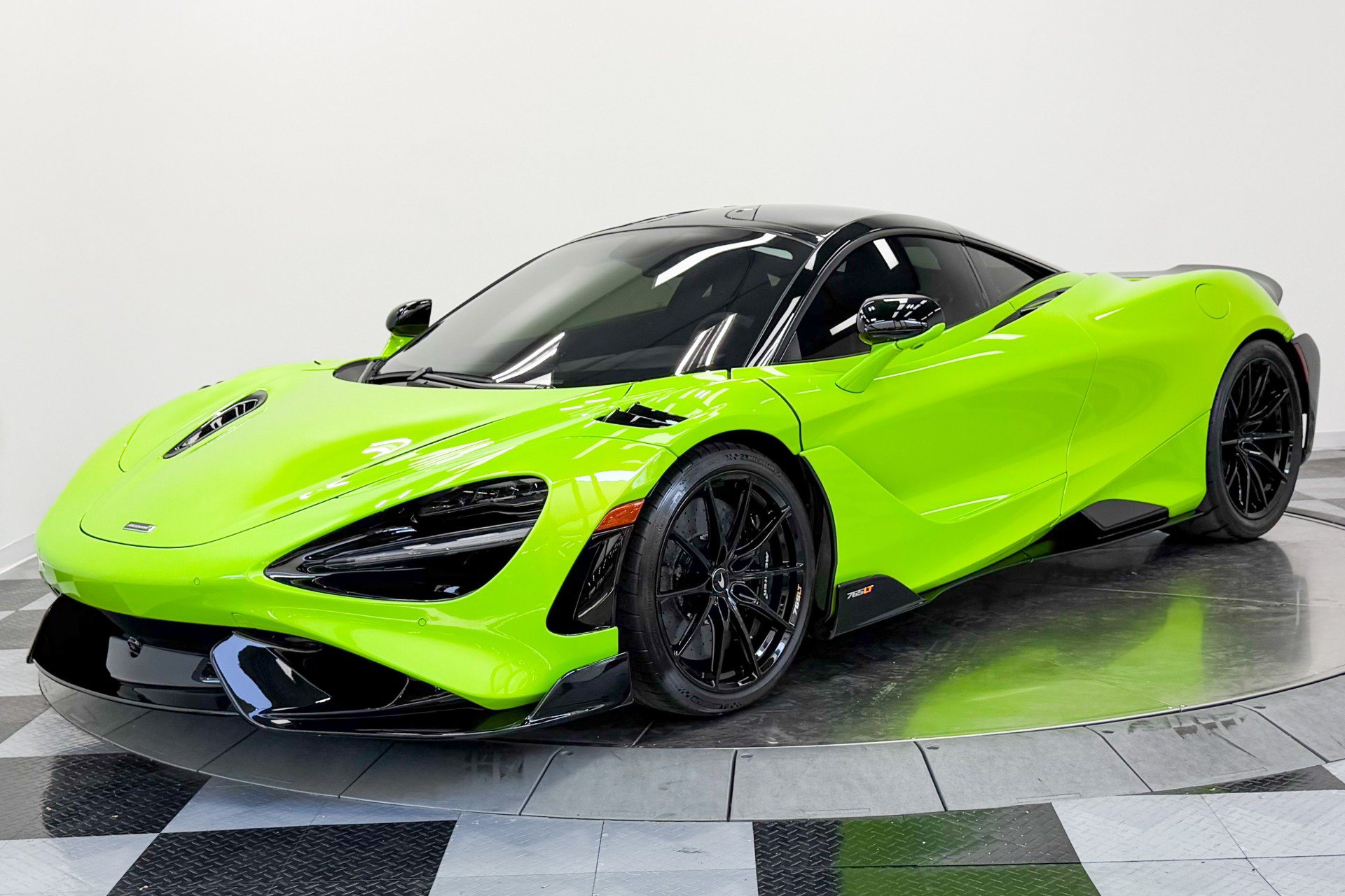 Used 2021 McLaren 765LT photo 30