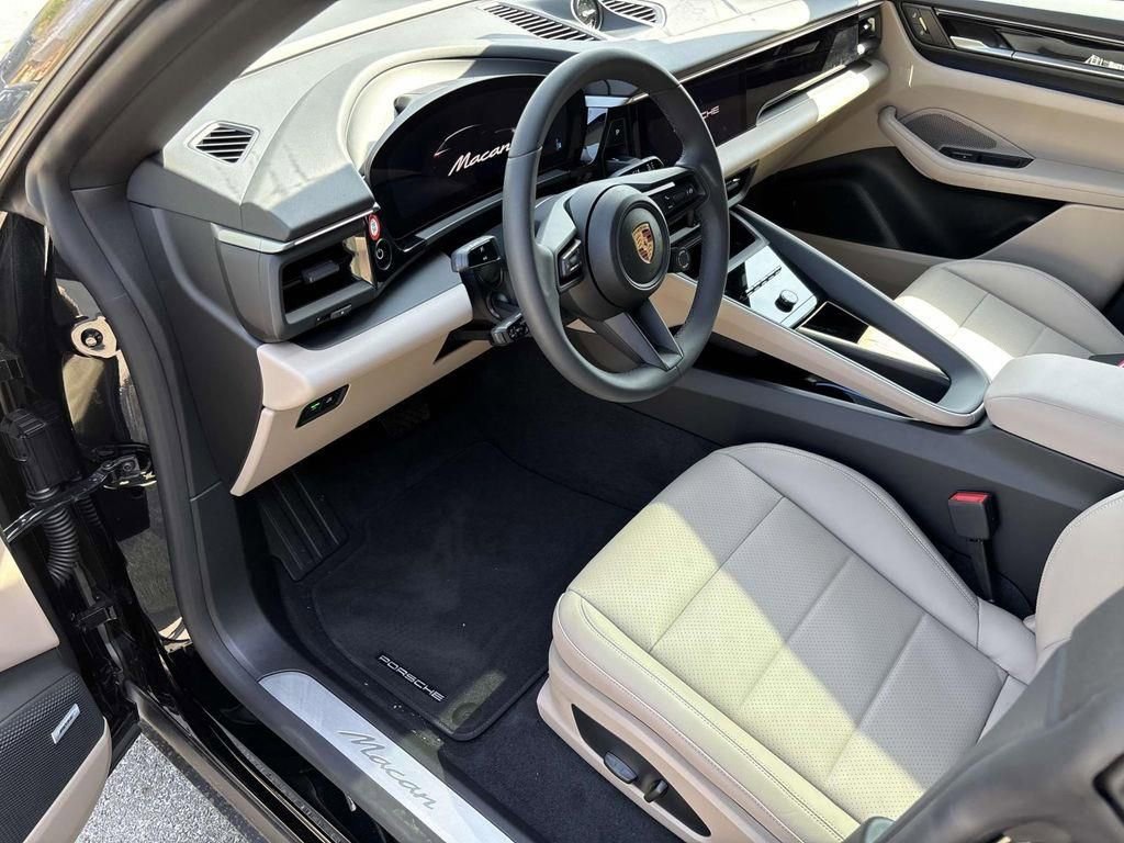 2025 Porsche Macan Electric