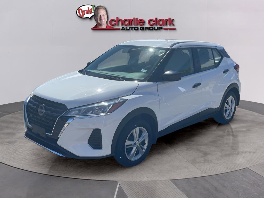 Certified 2025 Nissan Kicks Play S