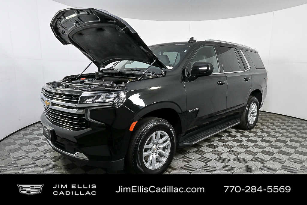 2025 Chevrolet Suburban LT