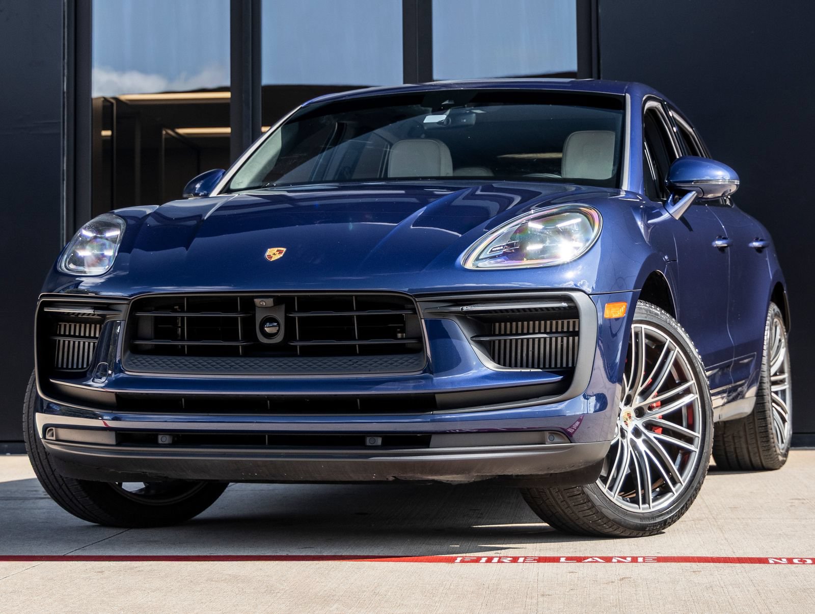 Certified 2023 Porsche Macan S