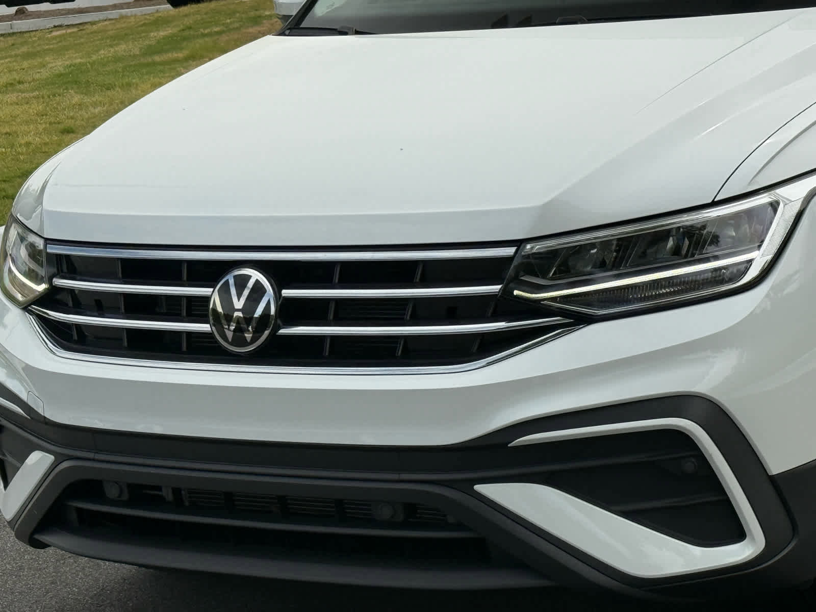 2023 Volkswagen Tiguan SE