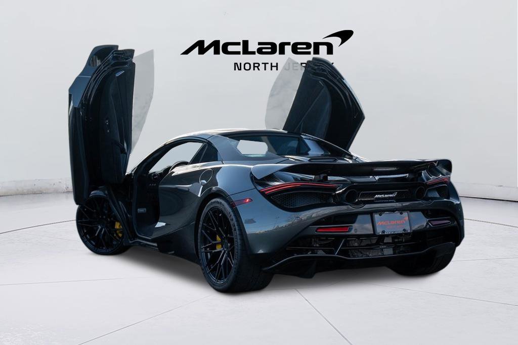 Used 2020 McLaren 720S Spider photo 18