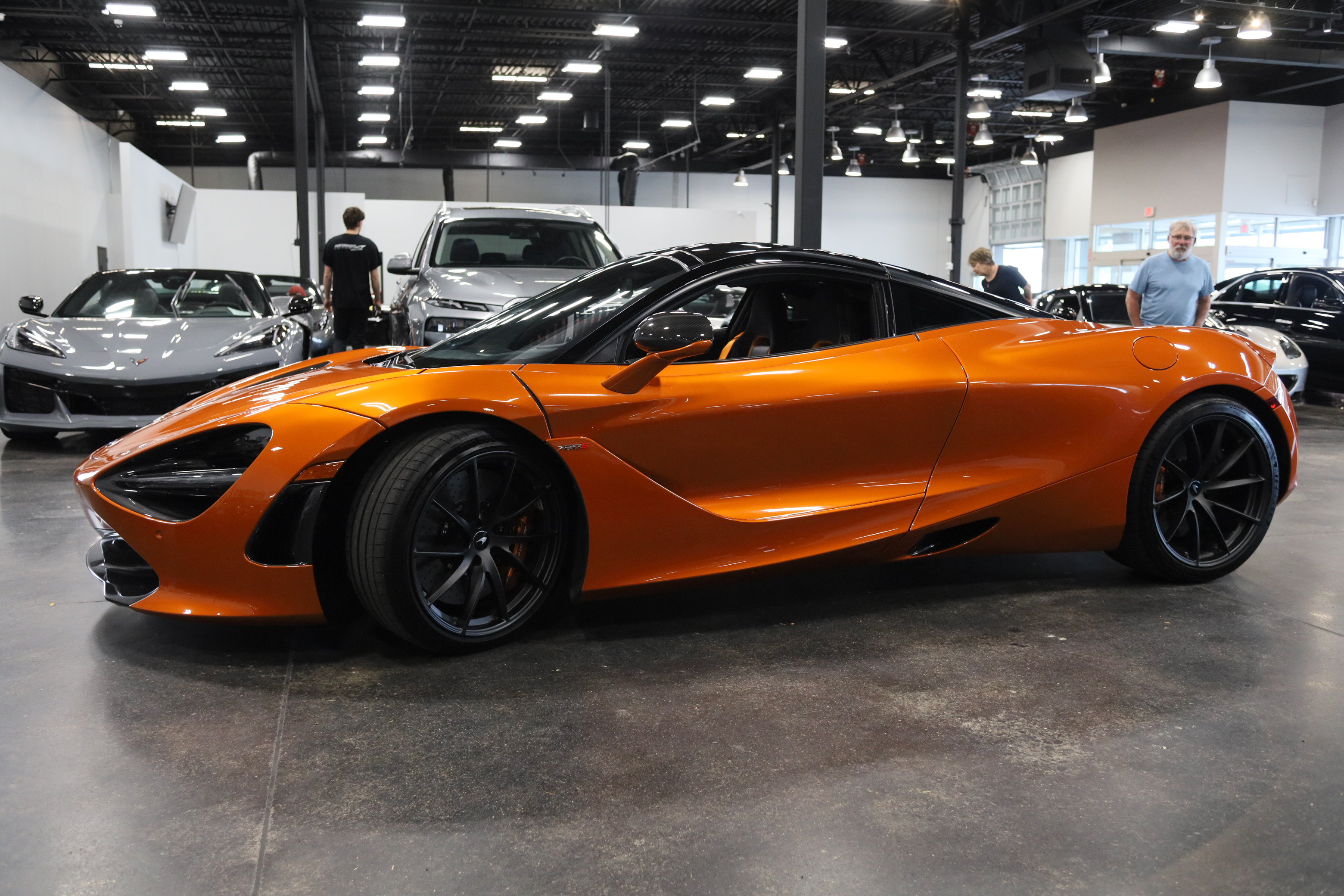 Used 2019 McLaren 720S Performance photo 8