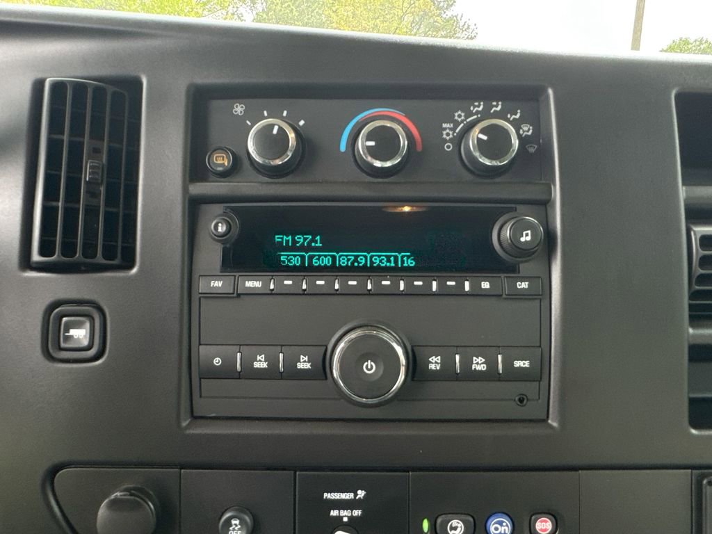 2024 GMC Savana 2500