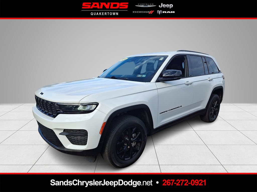 Used 2024 Jeep Grand Cherokee Altitude