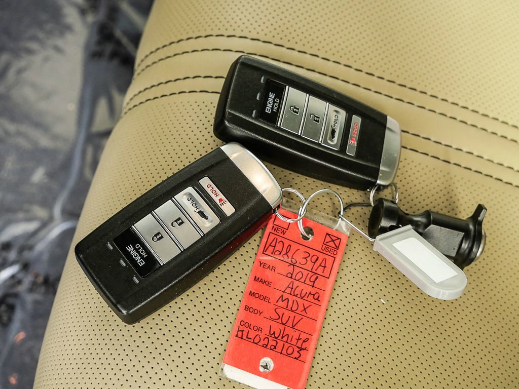 2019 Acura MDX SH-AWD w/ Advance Package