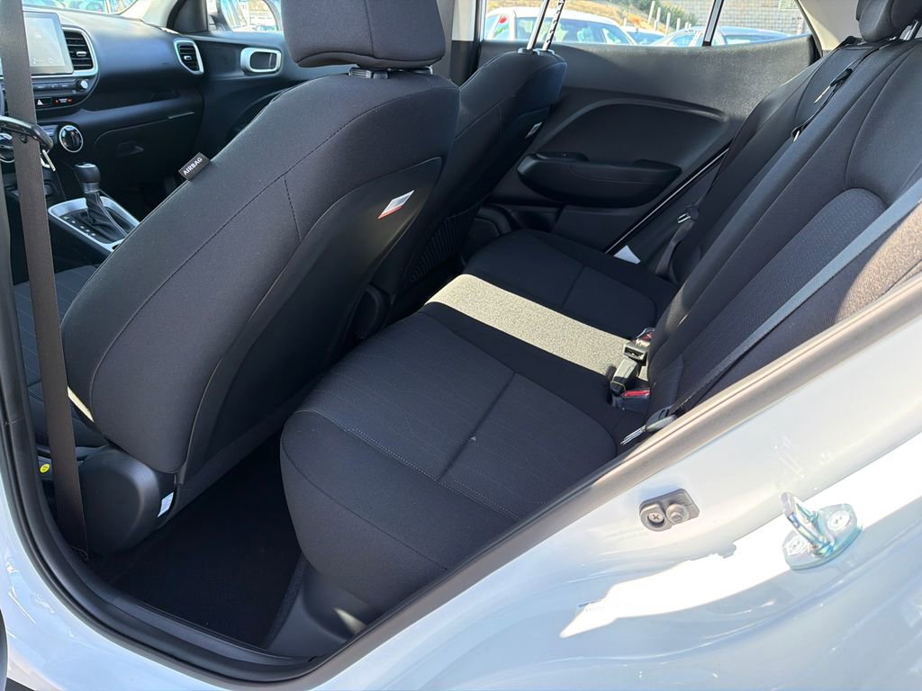 2026 Hyundai Venue SE