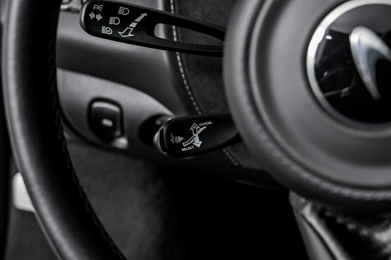 Used 2019 McLaren 720S photo 27