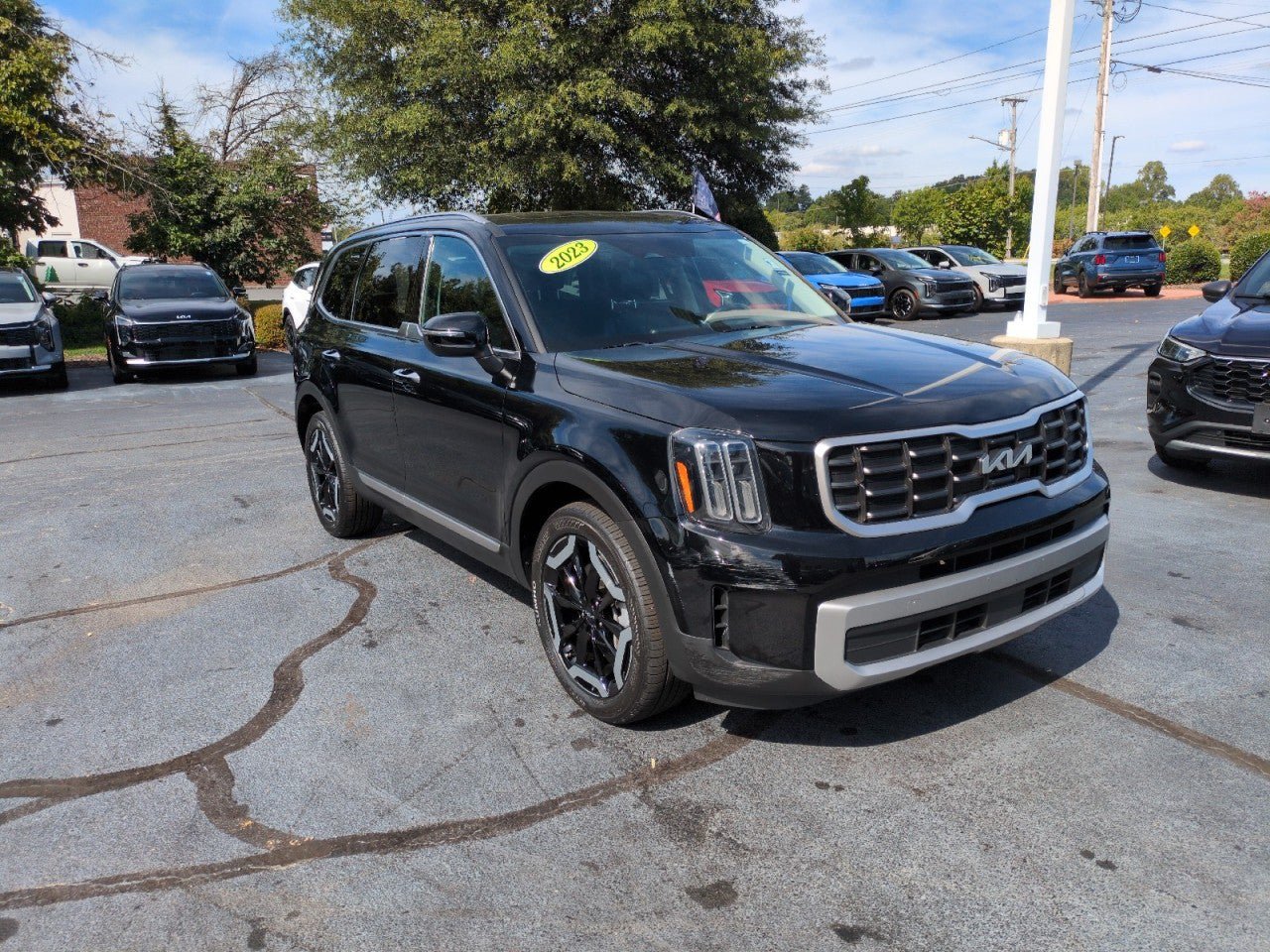 Certified 2023 Kia Telluride S w/ S Sunroof Package