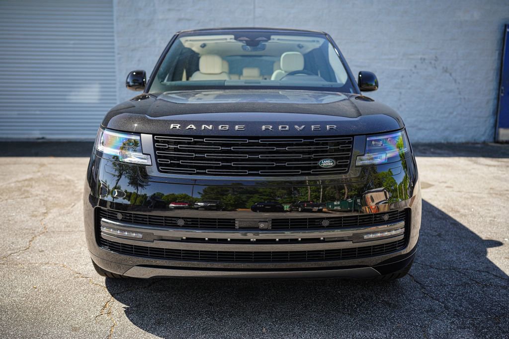 2025 Land Rover Range Rover SE