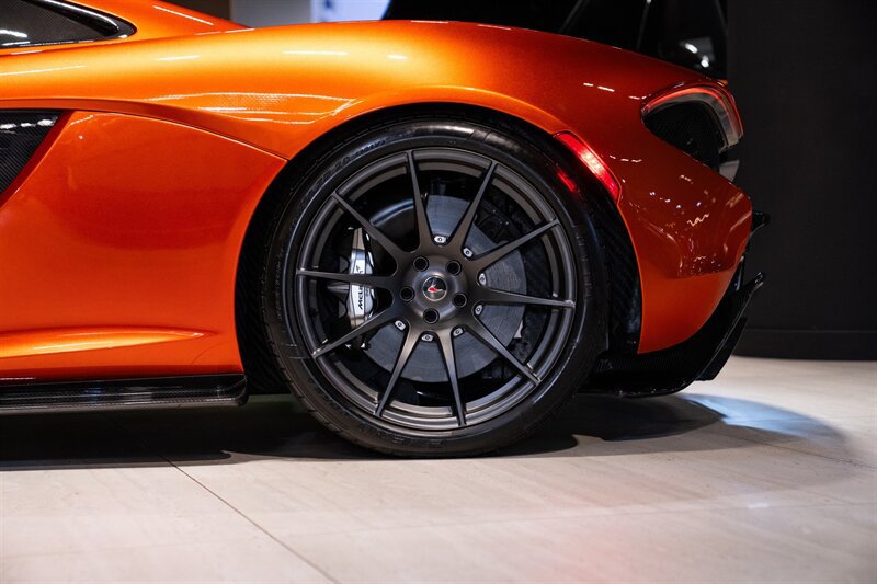 Used 2014 McLaren P1 photo 26