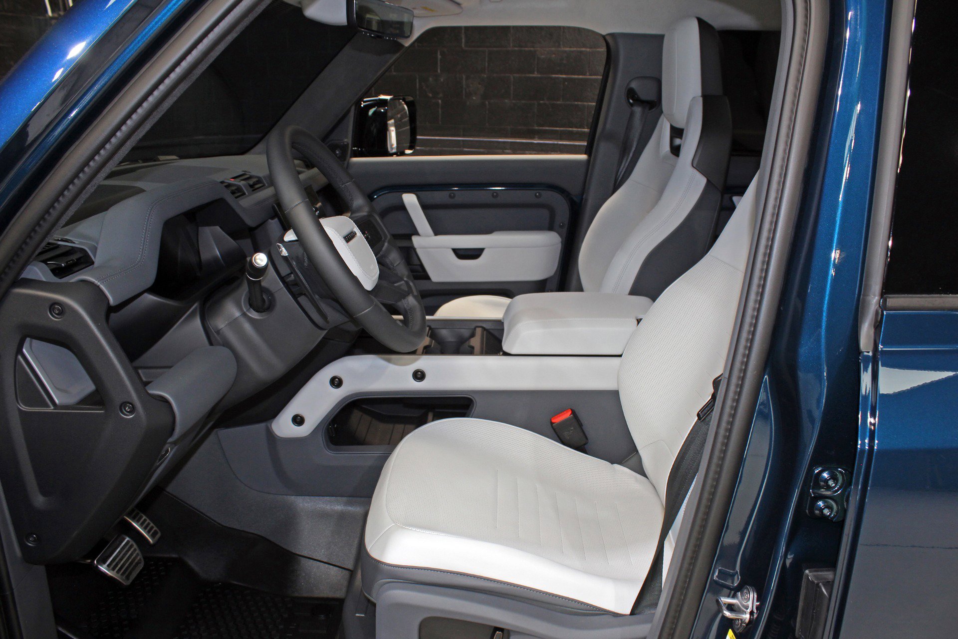 2026 Land Rover Defender 110