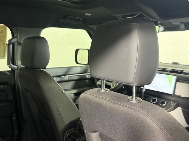 2025 Land Rover Defender 110 S