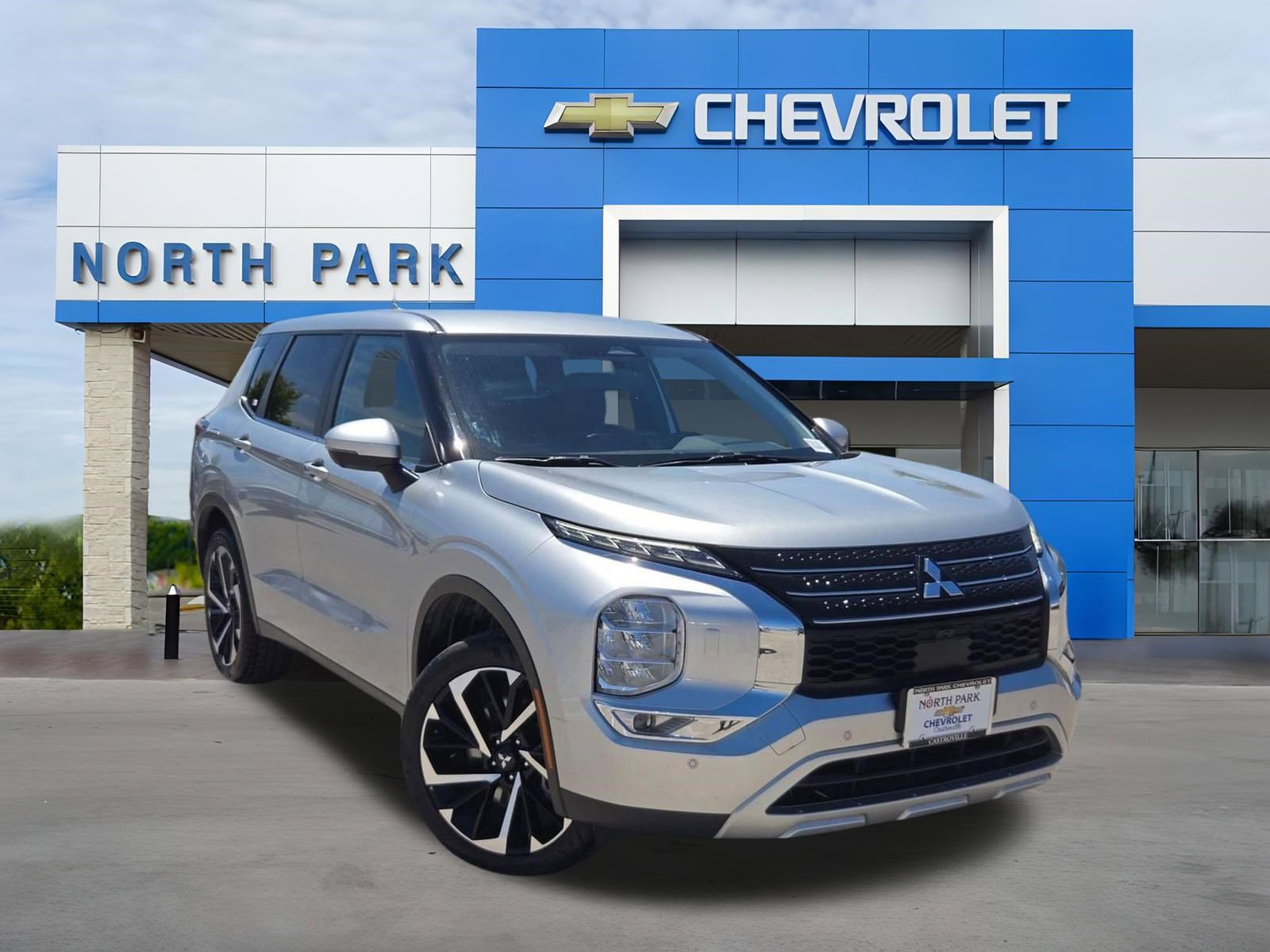 Used 2024 Mitsubishi Outlander AWD