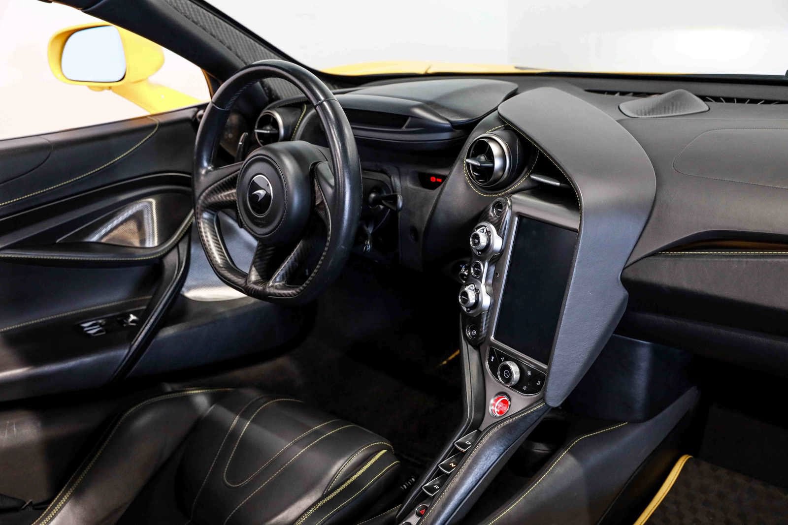 Used 2022 McLaren 720S Performance photo 39