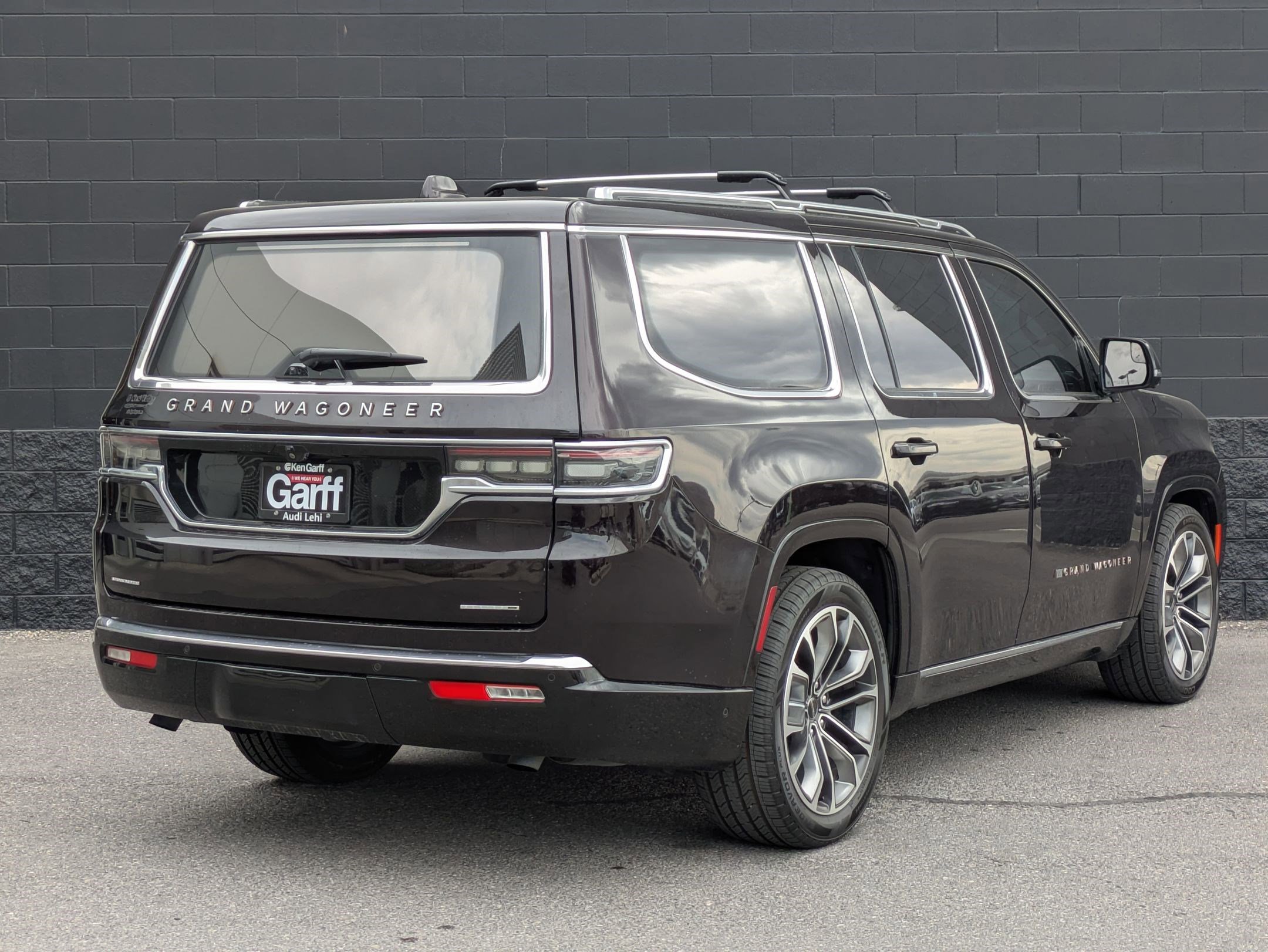 2023 Jeep Grand Wagoneer Series III