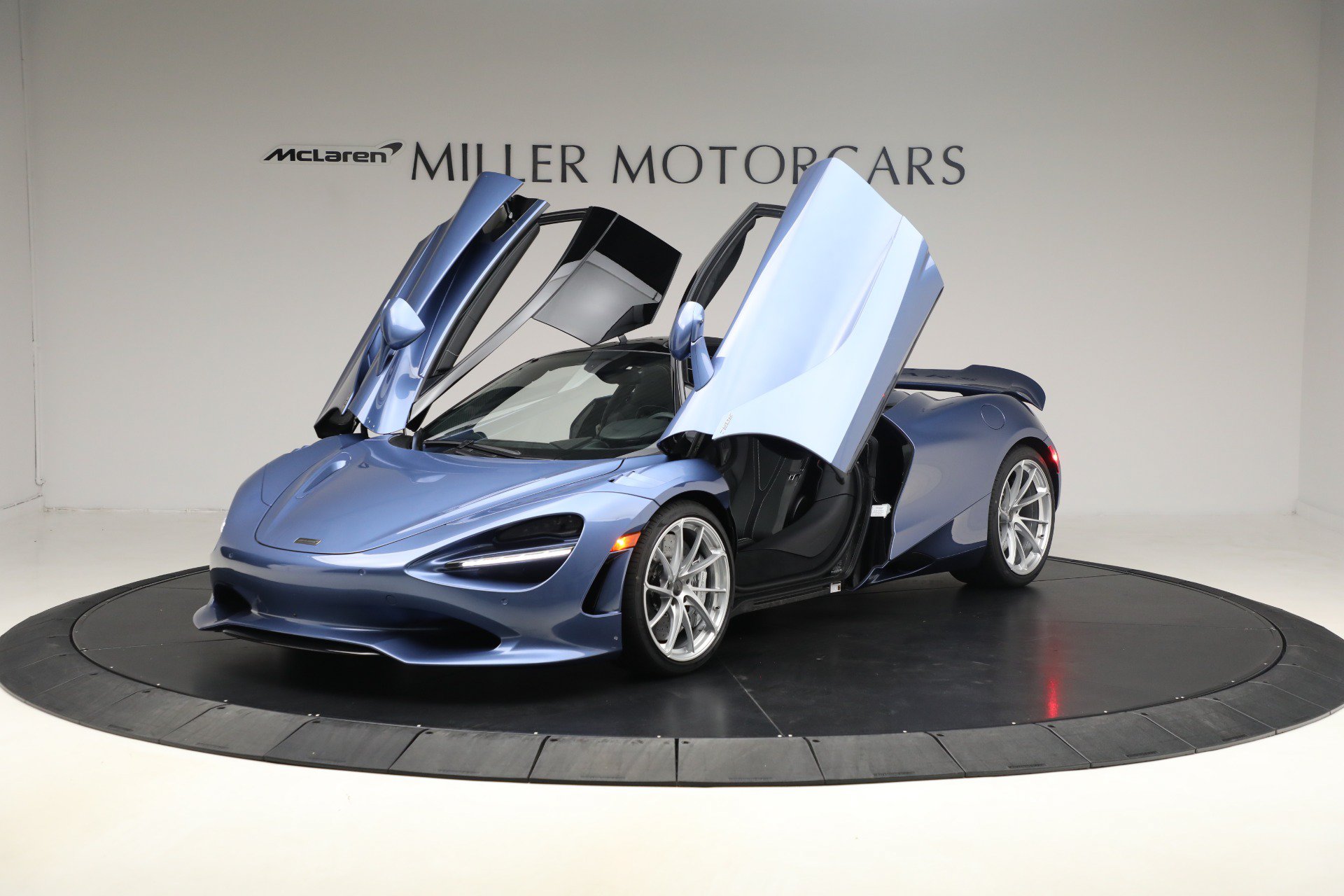 Used 2026 McLaren 750S photo 14