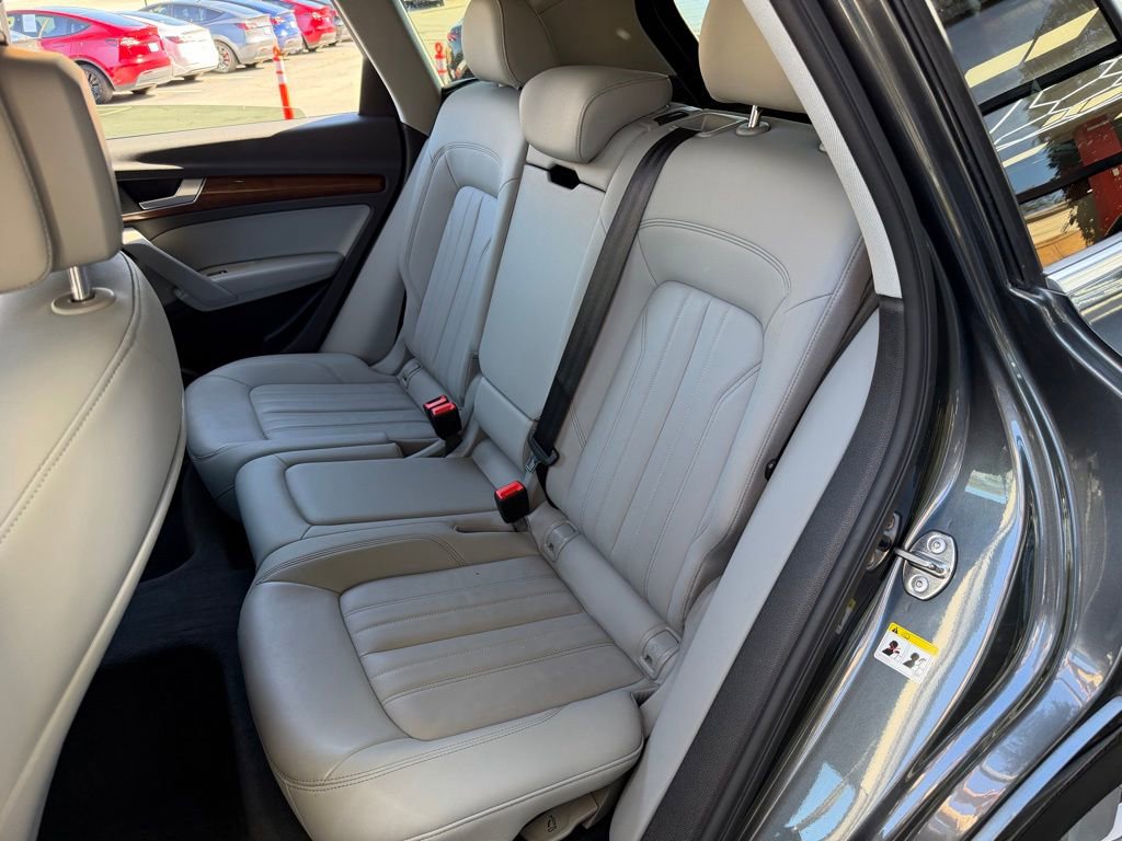 2022 Audi Q5 2.0T Premium