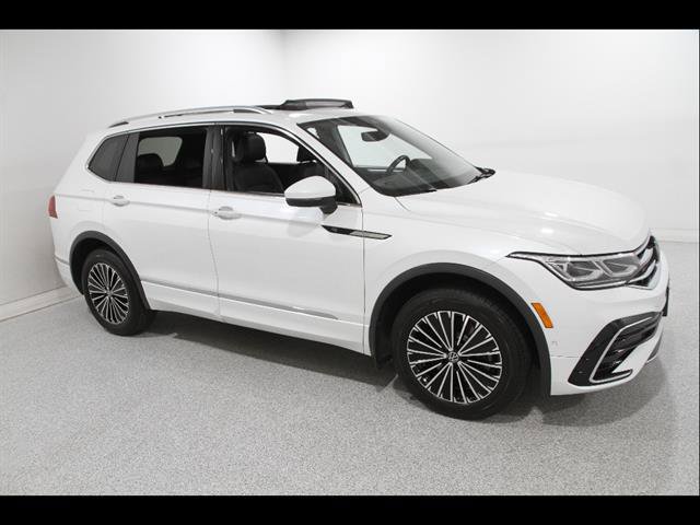 Used 2023 Volkswagen Tiguan SEL R-Line