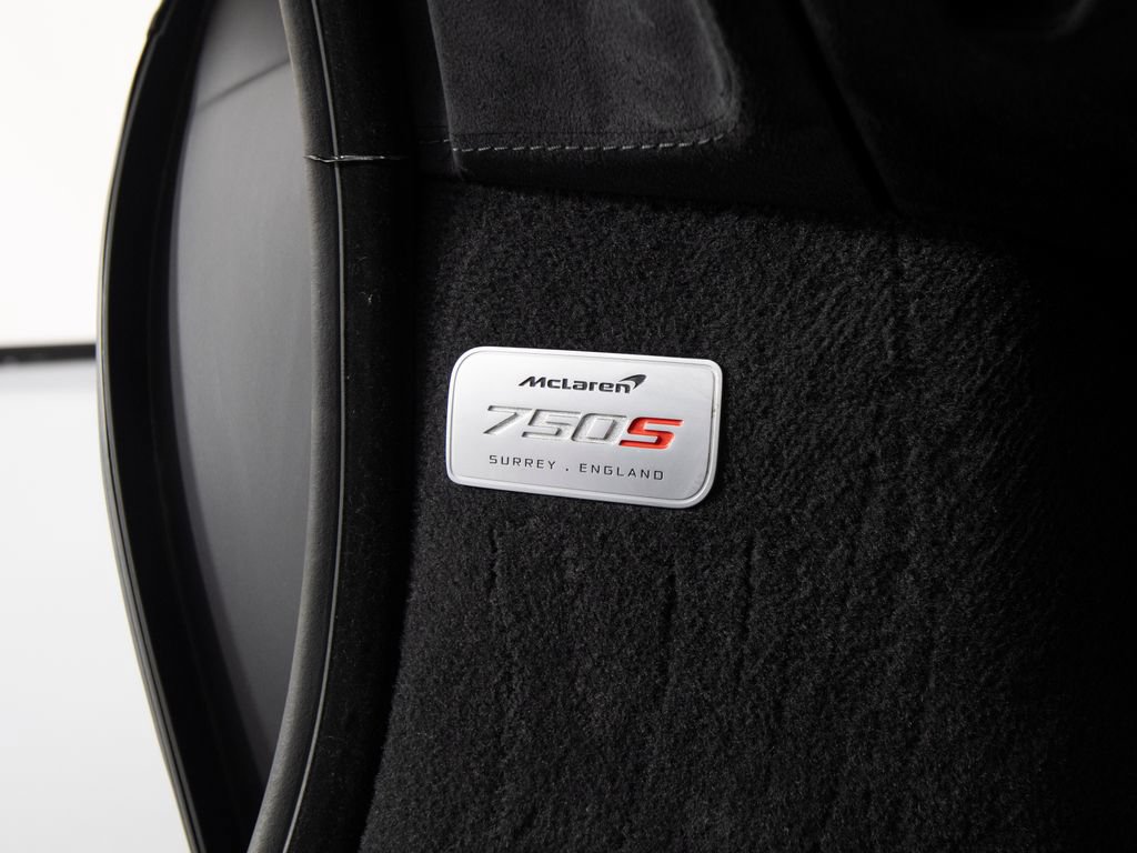 Used 2025 McLaren 750S photo 24