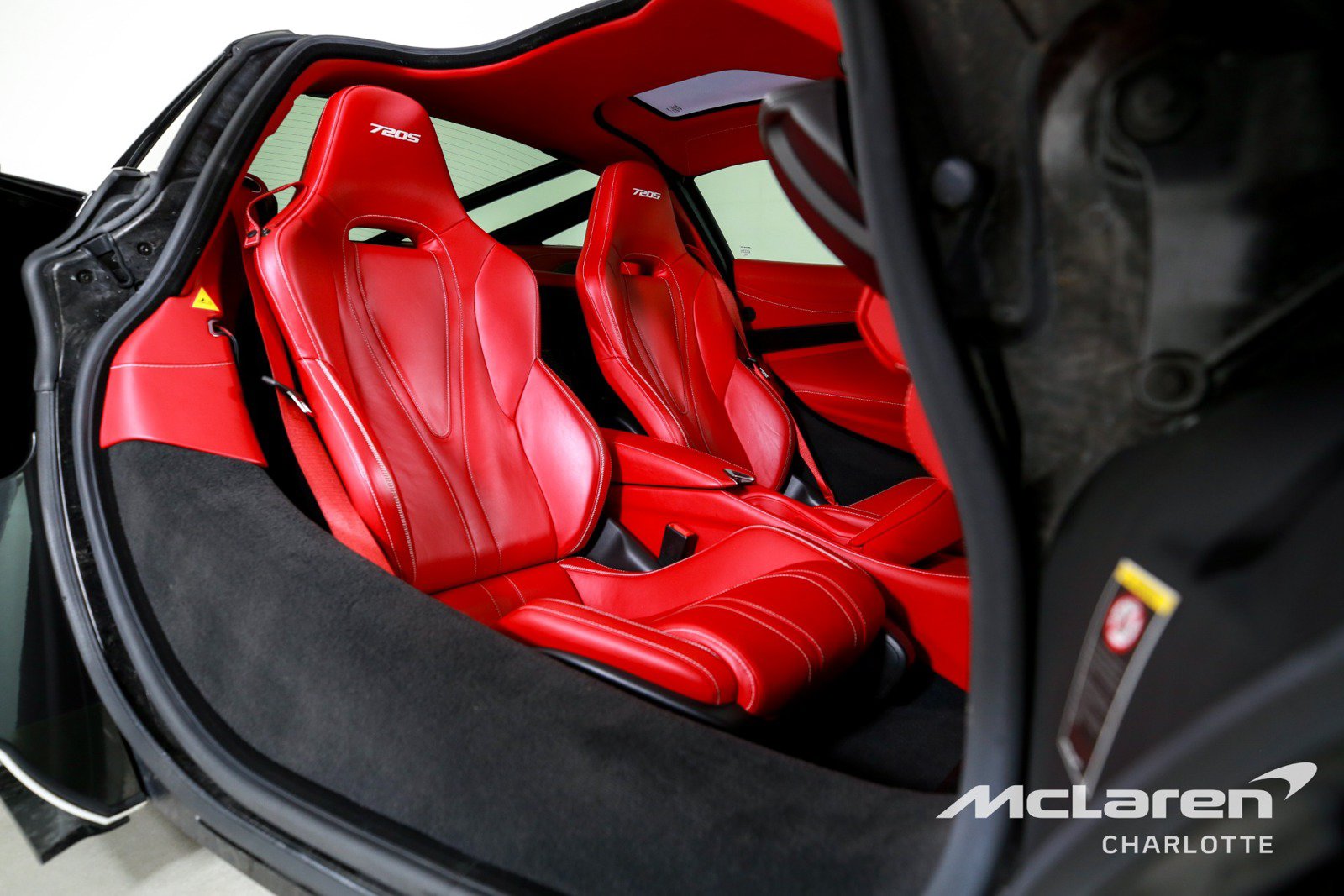 Used 2019 McLaren 720S photo 18