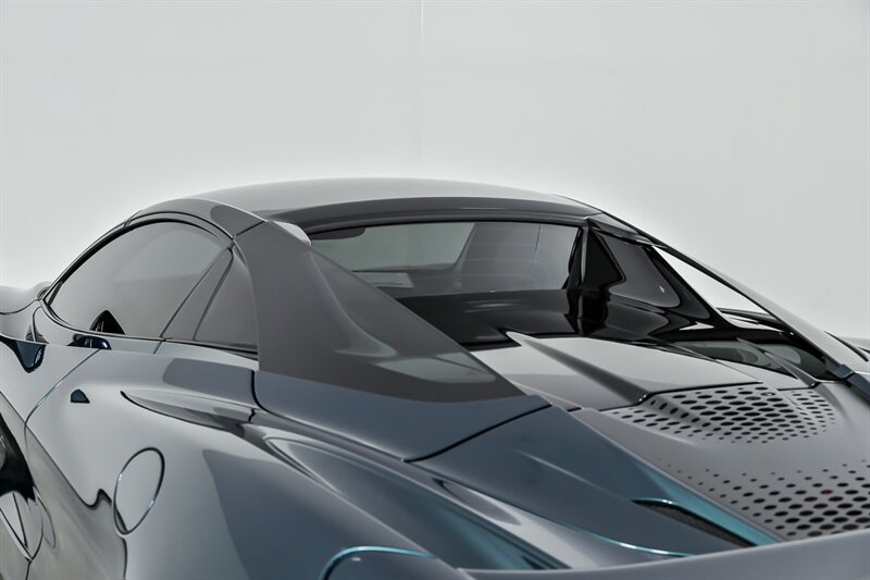 Used 2024 McLaren 750S Spider photo 18