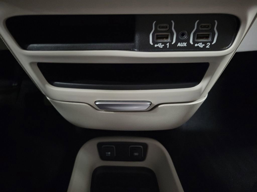 2021 Chrysler Pacifica Touring-L