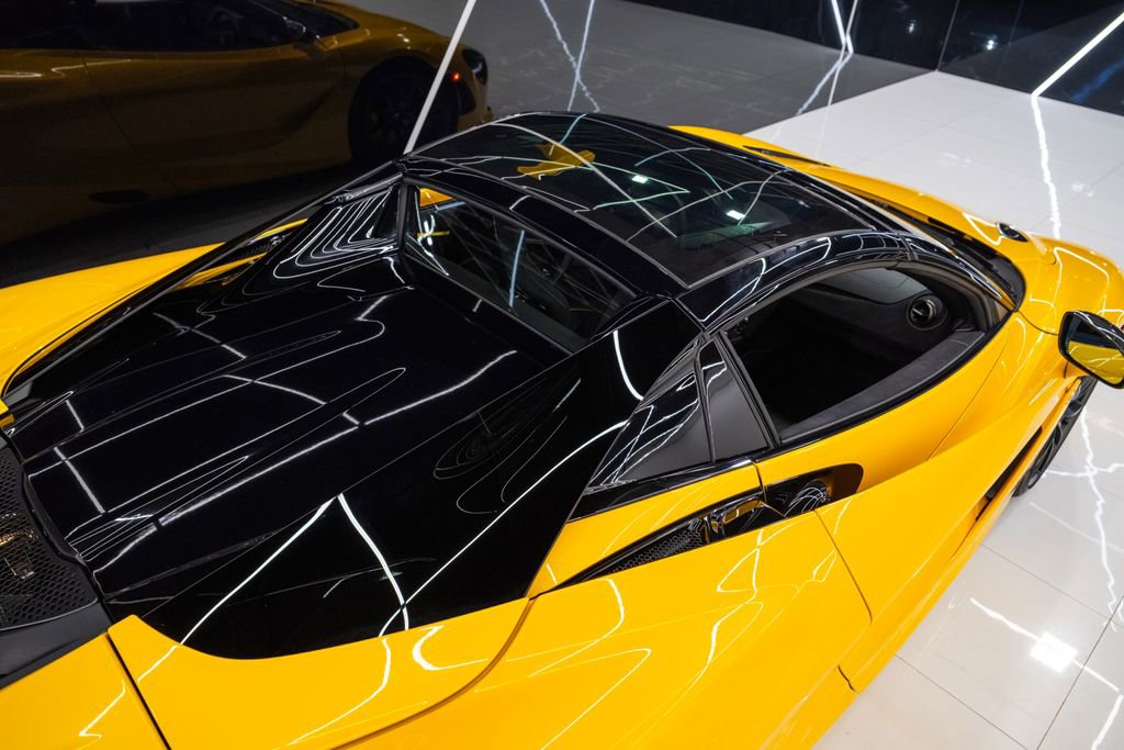 Used 2023 McLaren 720S Luxury photo 14