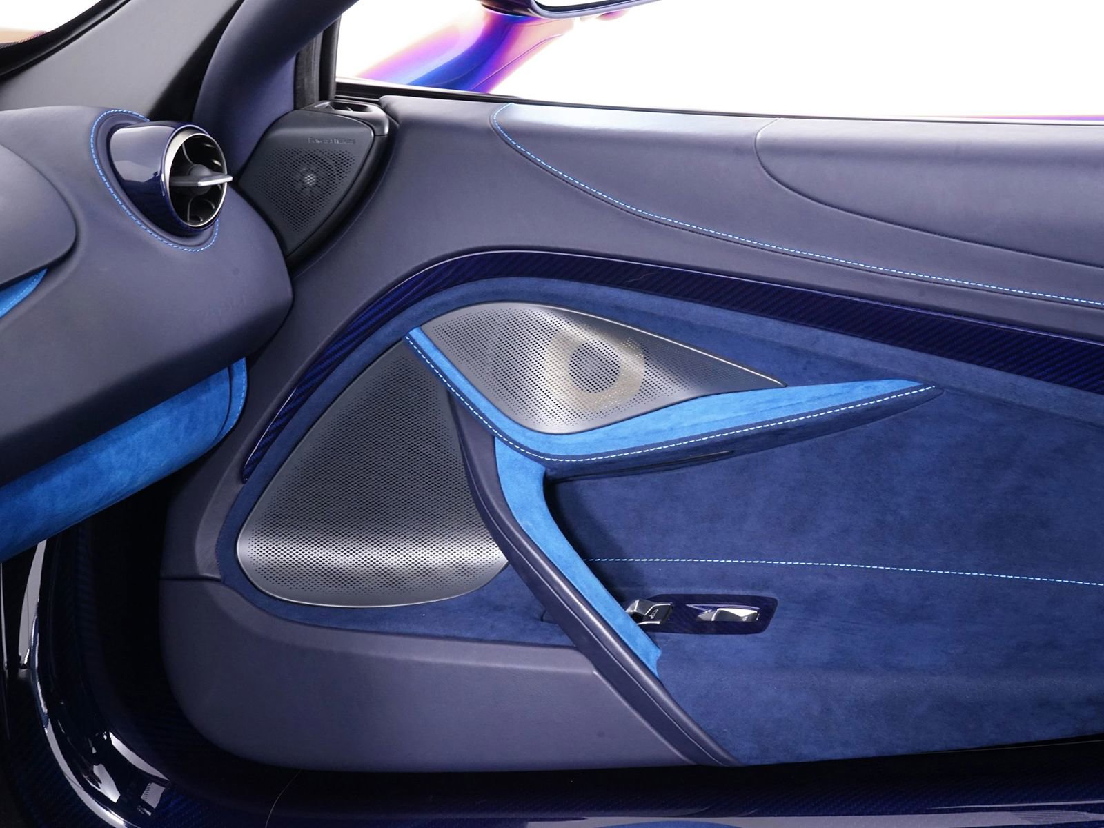 Used 2021 McLaren 765LT photo 27