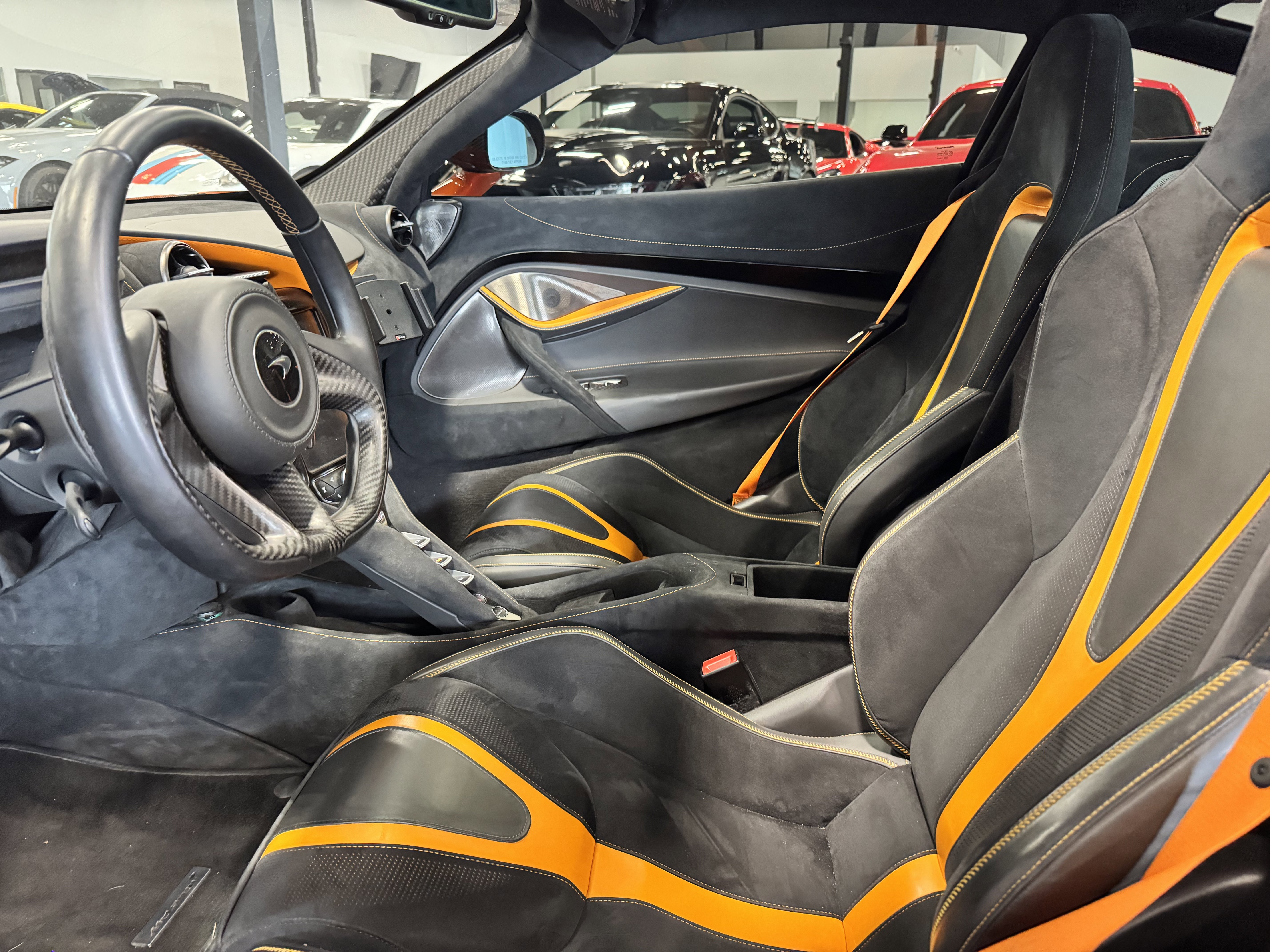 Used 2019 McLaren 720S Performance photo 9
