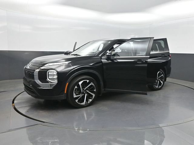 2022 Mitsubishi Outlander ES