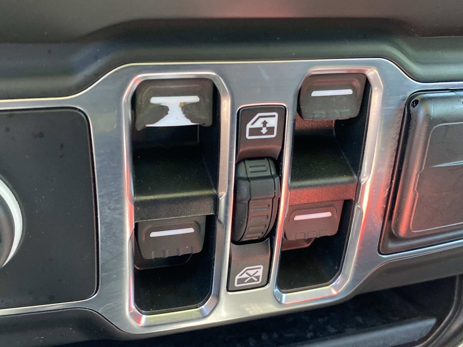 2021 Jeep Gladiator Willys