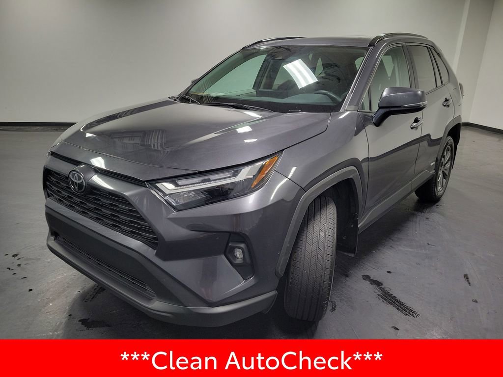 2025 Toyota Rav4 XLE Premium