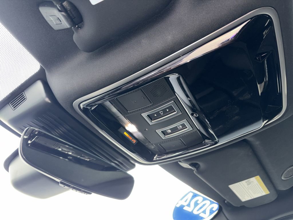 2024 Land Rover Range Rover Velar Dynamic HSE