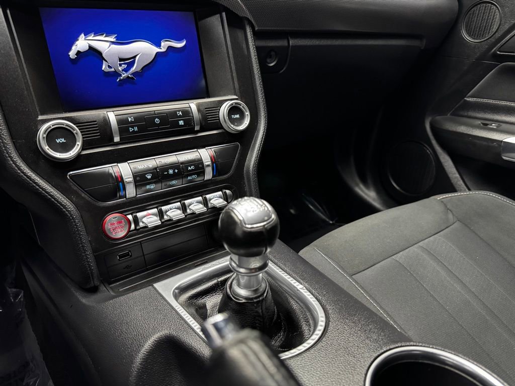 2020 Ford Mustang Coupe