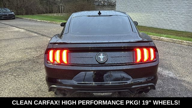 2022 Ford Mustang Coupe