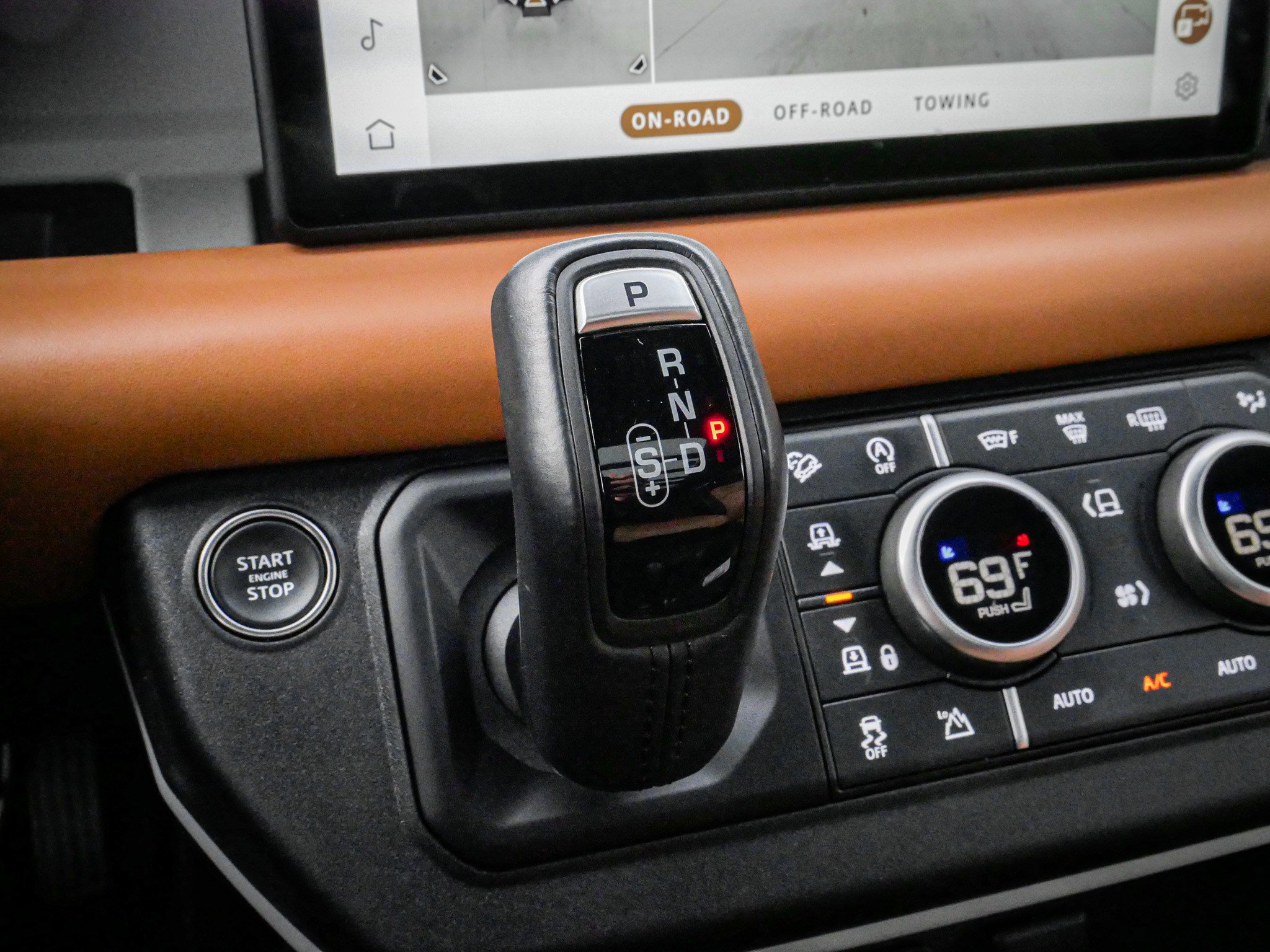 2023 Land Rover Defender 90 X-Dynamic SE