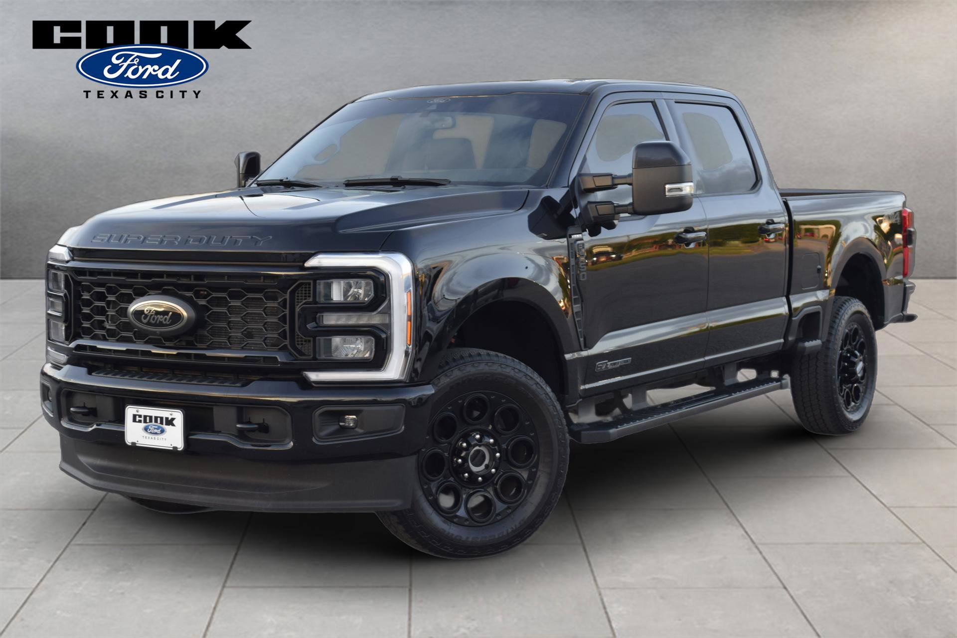 Used 2025 Ford F250 Lariat w/ Black Appearance Package