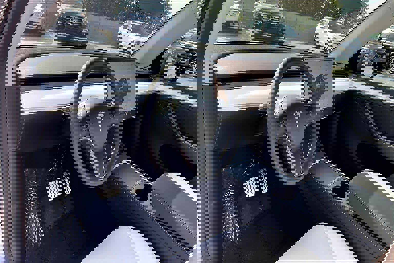 2025 Tesla Model Y Performance