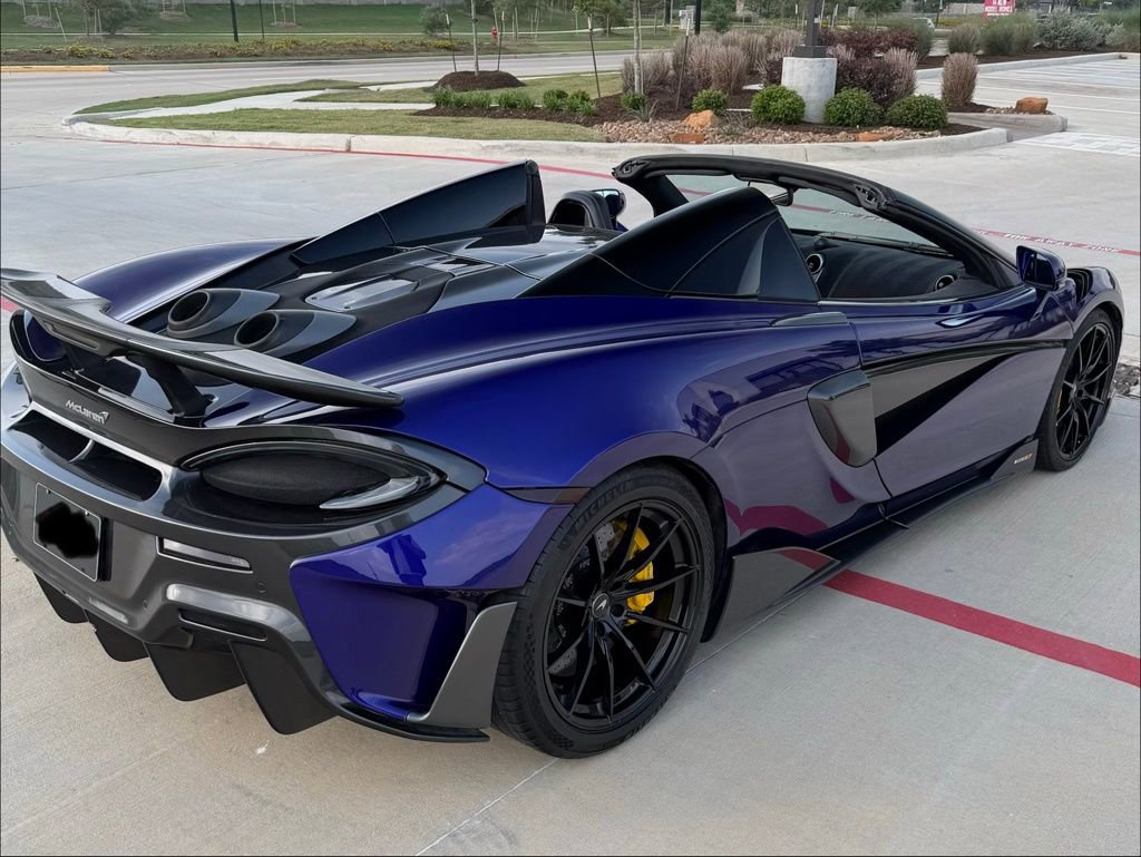 Used 2020 McLaren 600LT Spider photo 10