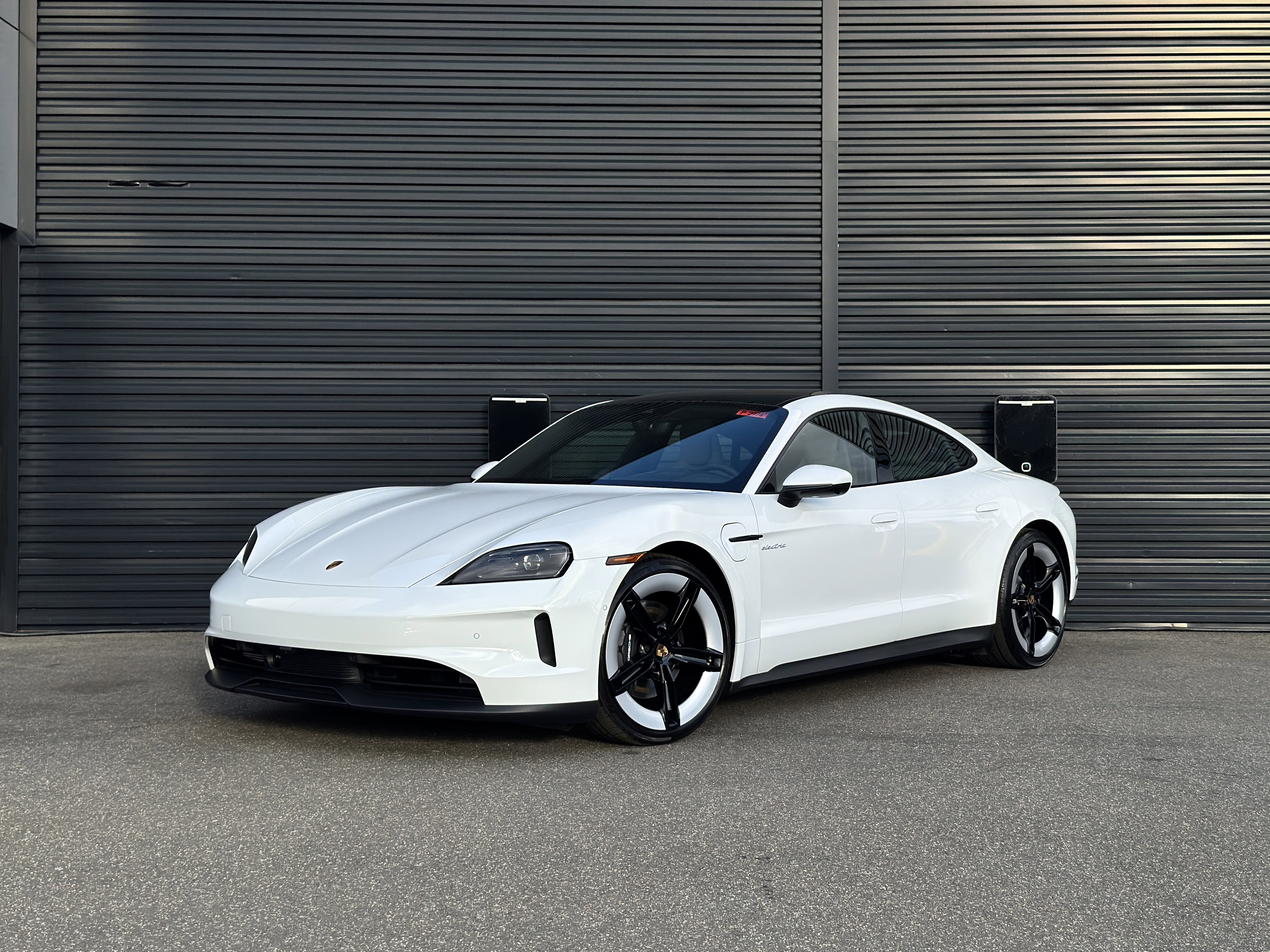 Used 2025 Porsche Taycan