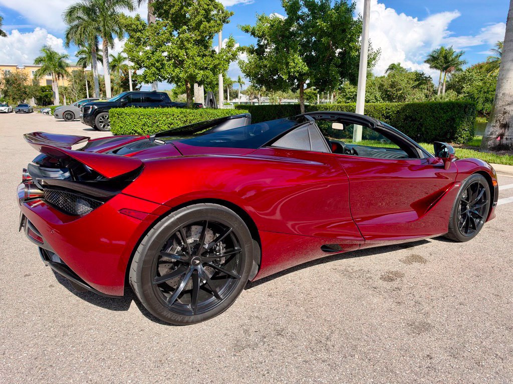 Used 2020 McLaren 720S Spider photo 7