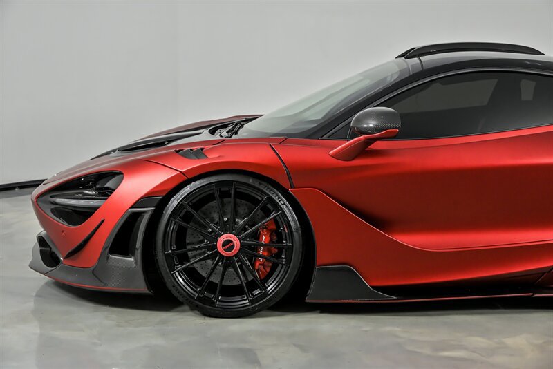 Used 2018 McLaren 720S photo 11