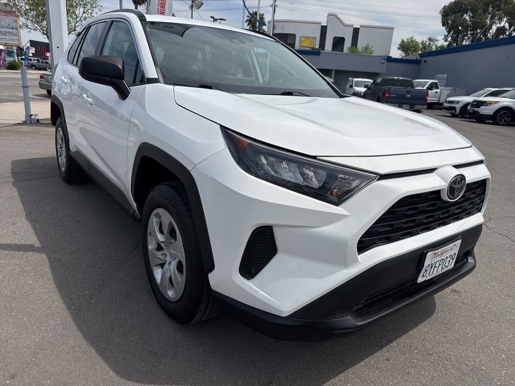 2020 Toyota RAV4 LE