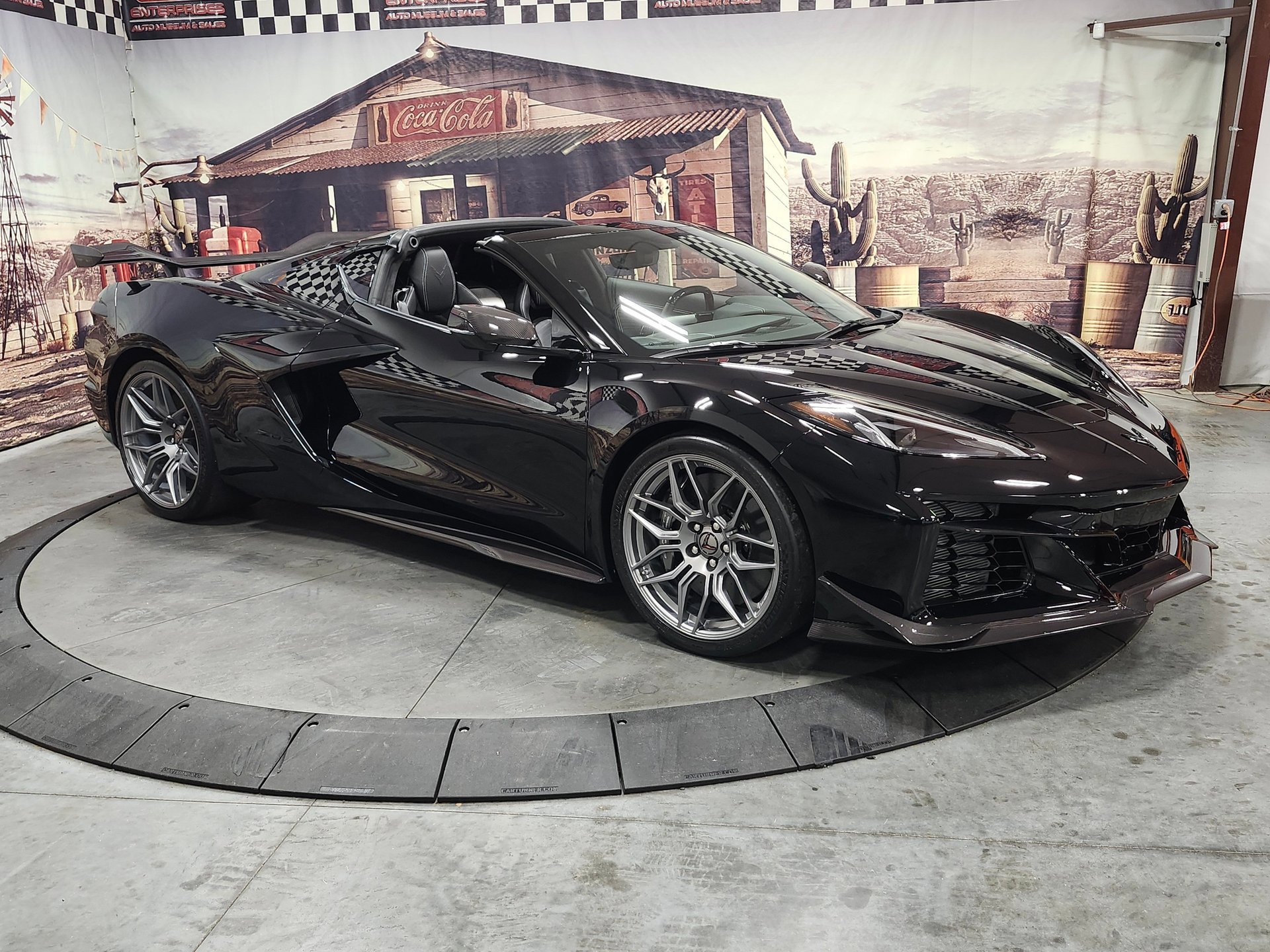 Used 2023 Chevrolet Corvette Z06 w/ Z07 Performance Package